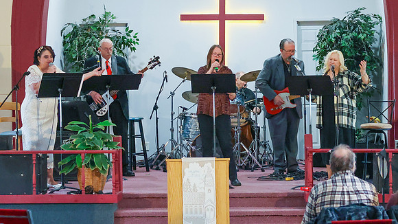 3-31-24 Easter Service  (9)