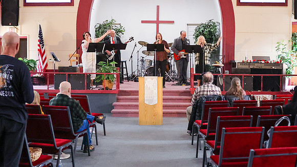 3-31-24 Easter Service  (15)