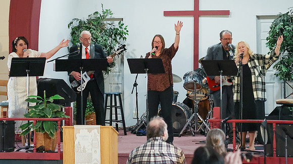 3-31-24 Easter Service  (14)