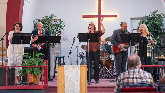 3-31-24 Easter Service  (18)