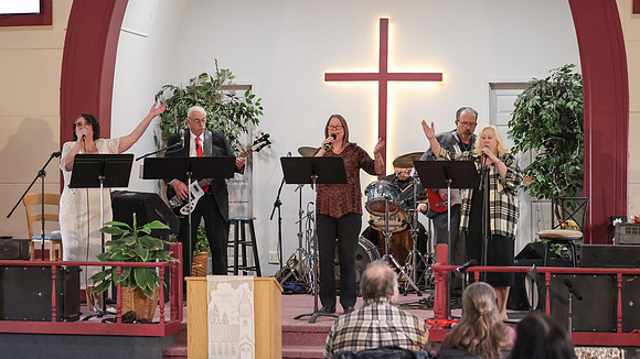3-31-24 Easter Service  (32)