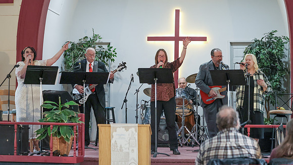 3-31-24 Easter Service  (40)