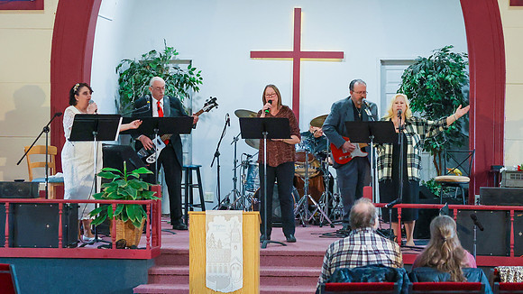 3-31-24 Easter Service  (4)
