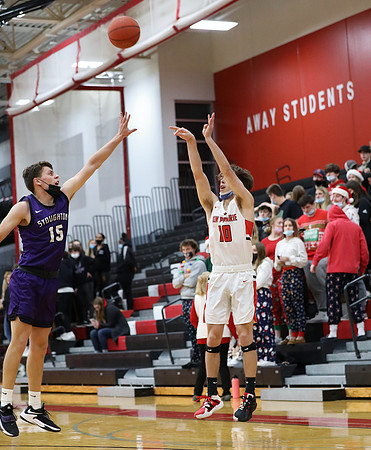10 Ethan Metz   (28)