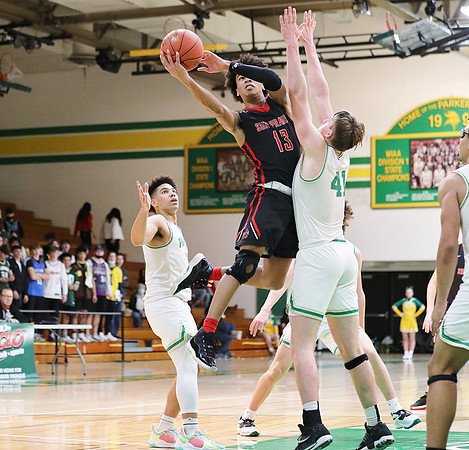 13 Tyus Wills (43)