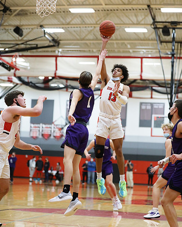 13 Tyus Wills (51)