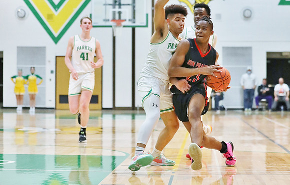 23 Darius Chestnut (27)