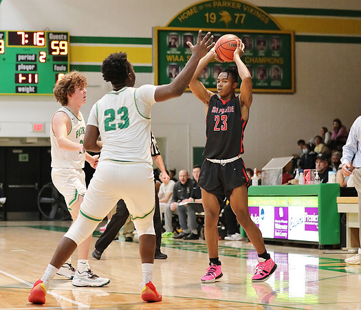 23 Darius Chestnut (28)