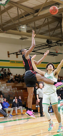 23 Darius Chestnut (33)