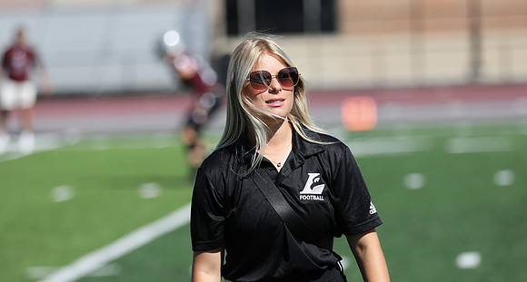 COACH Kelly Cline   (19)