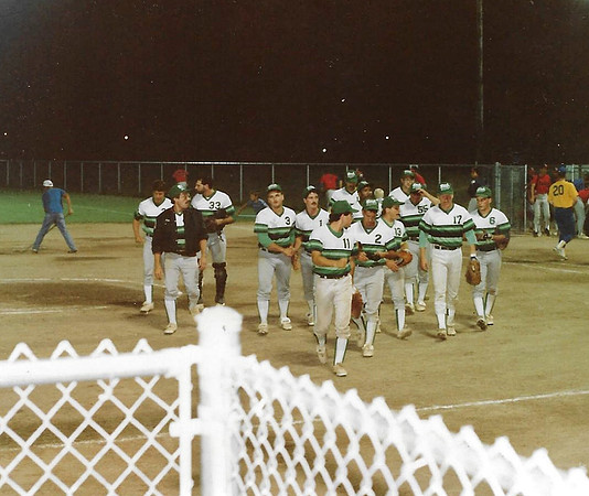1990 (8)