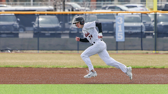 34 Alex Klun (20)