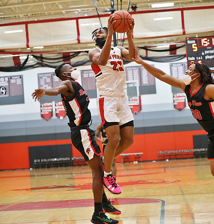 23 Darius Chestnut (9)