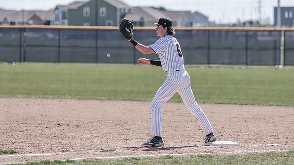 4-13-24 VARSITY vs. Sun Prairie West (42)