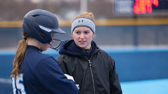 Coach Maddie Gardner (4)