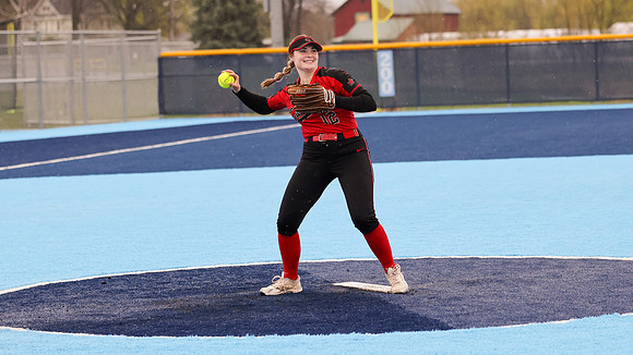 VARSITY vs. Sun Prairie West (34)