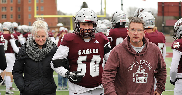60 Eric Hessenauer (12)