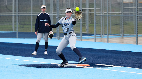 4-18-24 VARSITY vs. Sun Prairie East   (41)