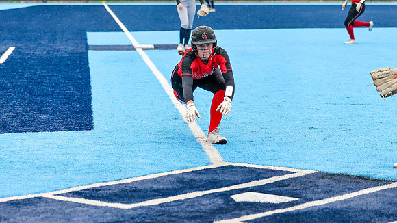 10 Kaylie Frydenlund  (55)