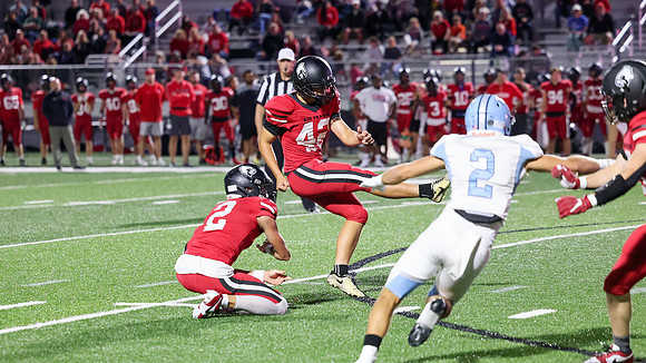 9-27-24 VARSITY vs. Monona Grove (28)