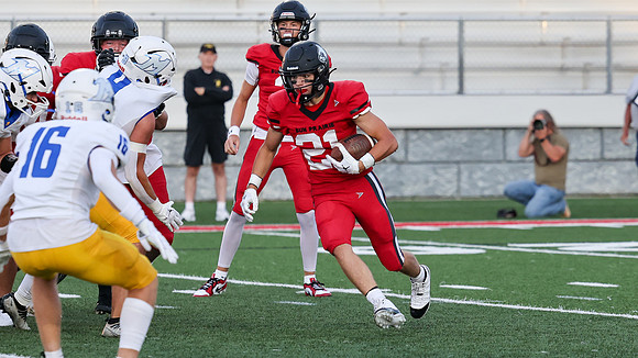 21 Brady Kaufman (4)