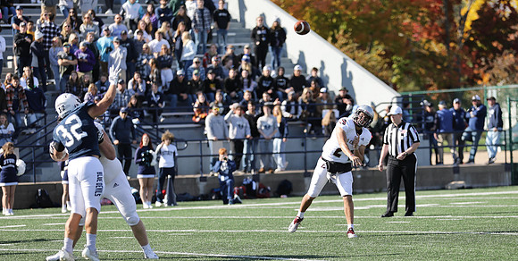 10-8-22 vs. UW Stout  (175)
