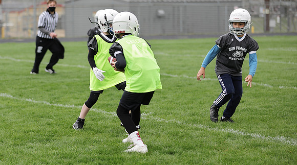 4-11-21 4th Grade A vs. 4th Grade B  (93)