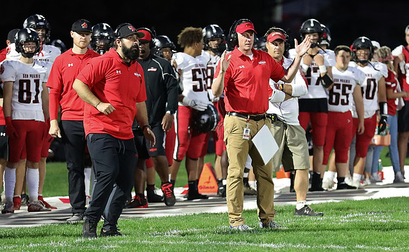 COACH Josh Hass