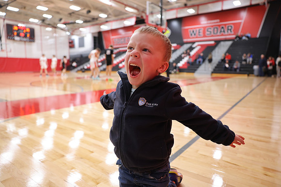 1-4-24 At Sun Prairie HS Basketball game (47)