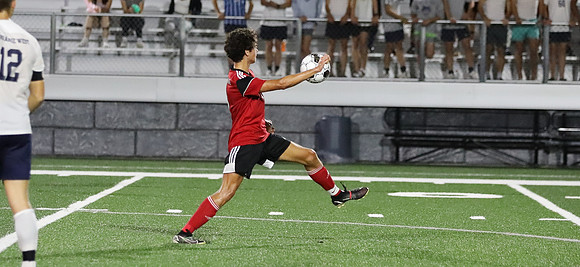 8 Landon Holmen (32)