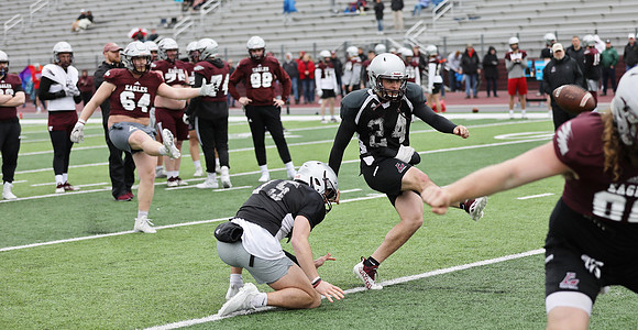 5-1-22 Last Spring Practice  (210)