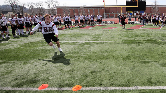 1 UWL 2018 Spring Practice  (59)