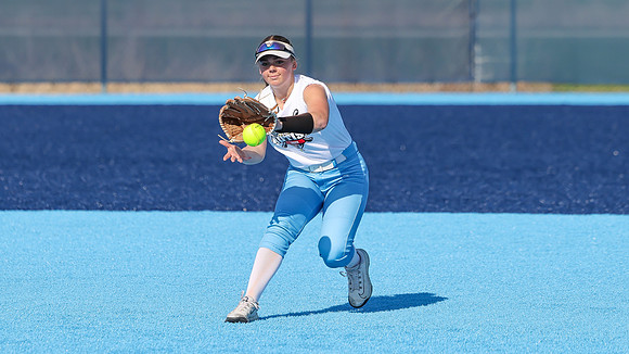 4-24-25 VARSITY Hits 4 Autism vs. Sun Prairie East (58)