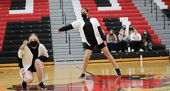 JV Dance 1-13-22 at JV Basketball Game  (27)