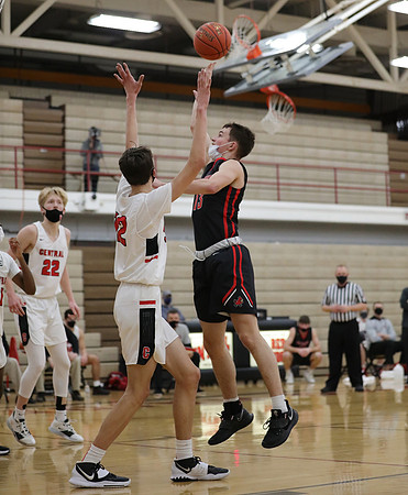 13 Cole Hansen vs. La Crosse Central  (22)