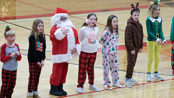 12-6-24 Ariella School Christmas Program (70)