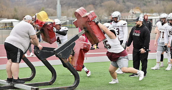 5-1-22 Last Spring Practice  (221)