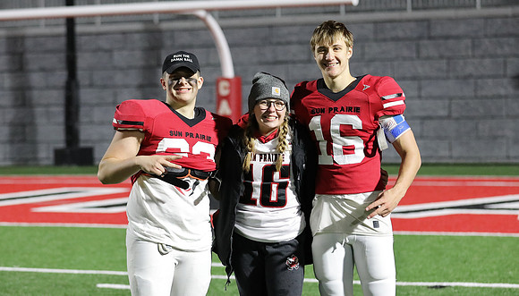 10-22-21 vs Madison La Follette Playoff Round 1  (211)