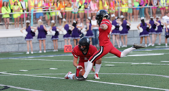 9-2-22 VARSITY vs. Waunakee (36)