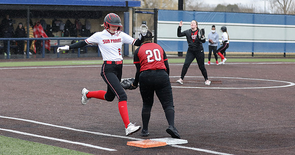 2 McKenna Gross (18)