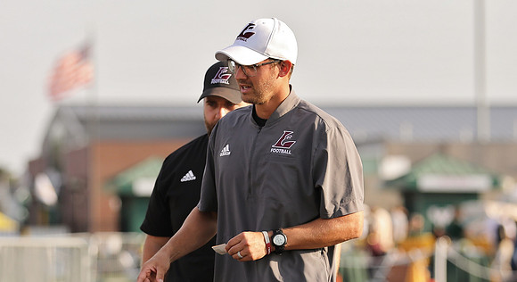 Coach Michael Zwiefel (2)
