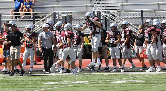 3 UWL 2018 Pre Season Scrmmage vs. U of Dubuque  (157)