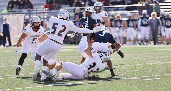 10-8-22 vs. UW Stout  (252)