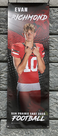 10 Evan Richmond (39)