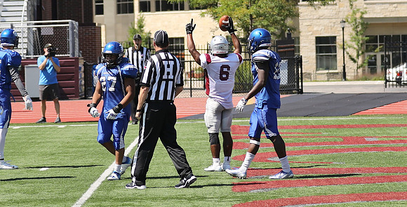 3 UWL 2018 Pre Season Scrmmage vs. U of Dubuque  (82)