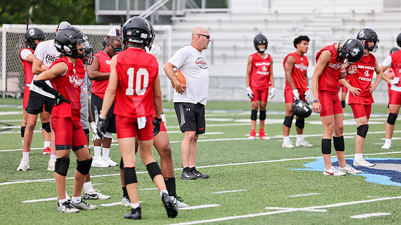 Coach Aaron Buss (1)