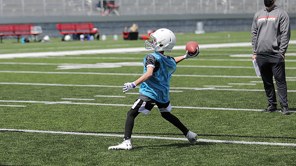 4th Grade A vs. 4th Grade D  (64)