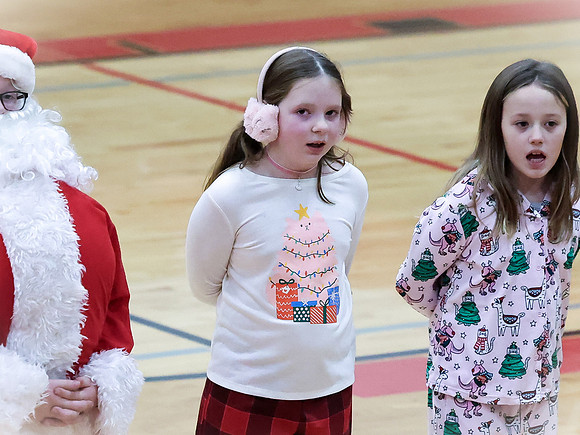 12-6-24 Ariella School Christmas Program (67)