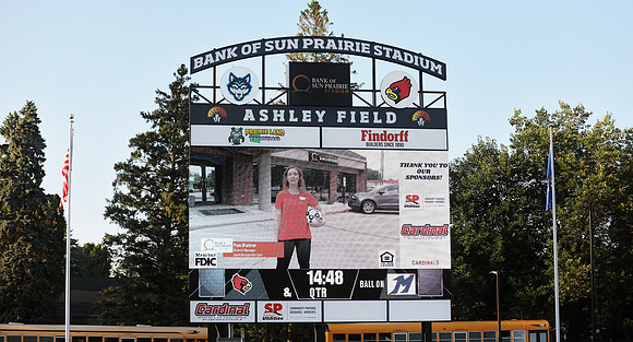 8-26-22 SP Football  (24)