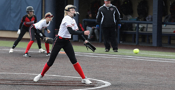 2 McKenna Gross (22)